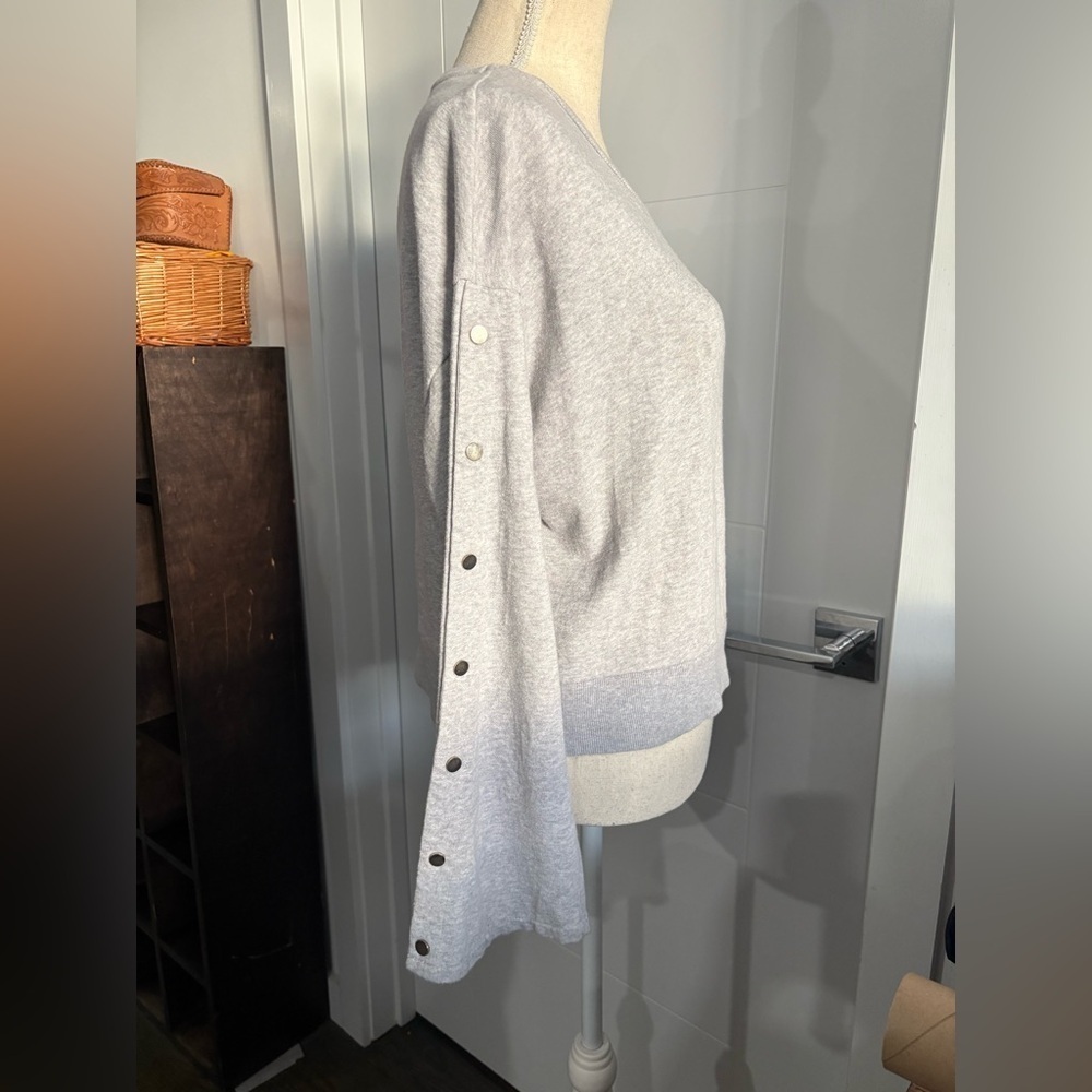 Joe’s Collection Gray Long Sleeve Sweater with Button Accents - Picture 4 of 7